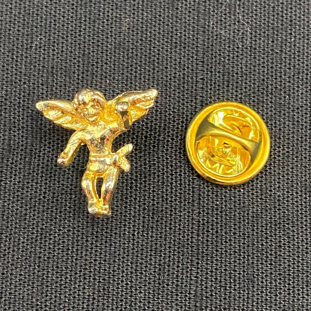 Lapel Pin Cherub Angel On My Shoulder (A3)